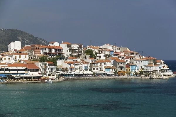 GREECE, Northeastern Aegean Islands, SAMOS, Kokkari: Kokkari Waterfront