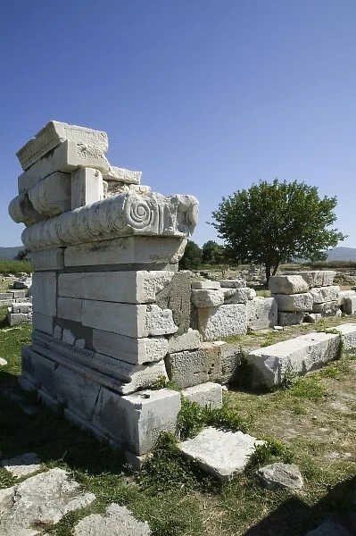 GREECE, Northeastern Aegean Islands, SAMOS, Ireo: The Ireon, Ruins of the Temple
