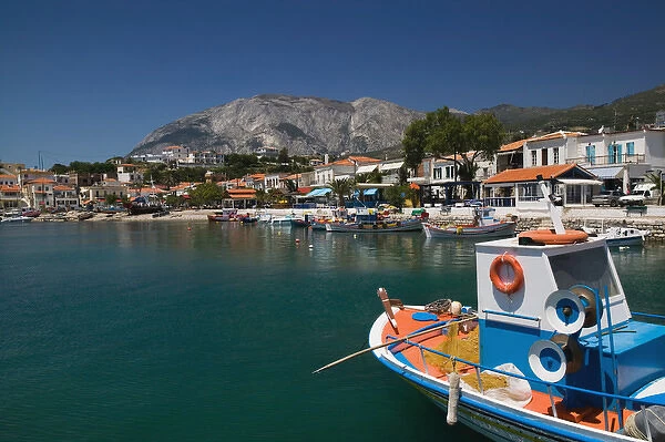 GREECE-Northeastern Aegean Islands-SAMOS-Ormos Marathokambou: Seaside Town View
