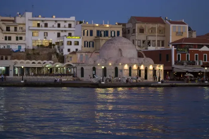 Framed Print : Greek Island of Crete and old town of Chania evening light along the old harbor Framed Print : Greek Island of Crete and old town of Chania evening light along the old harbor