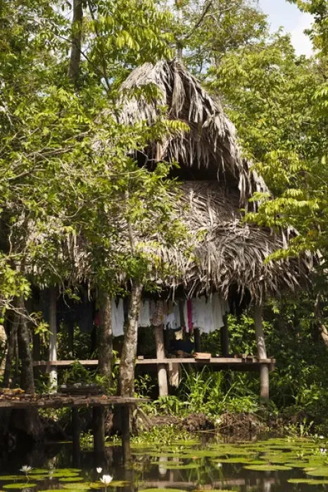 Framed Print : Guatemala, Lake Izabal. Indigenous people dwelling on Lake Izabal (Lago de Izabal) Framed Print : Guatemala, Lake Izabal. Indigenous people dwelling on Lake Izabal (Lago de Izabal)