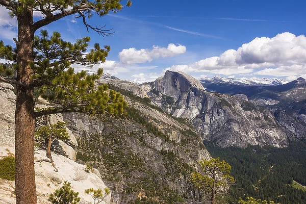 Half Dome from Yosemite Point, Yosemite National Park, California USA