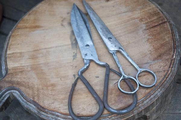 Hand-made scissors, Jojawar, Rajasthan, India