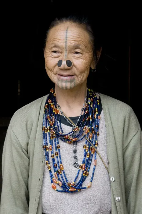 Framed Print : Hari Village, Arunachal Pradesh, northeast India, portrait of an old woman (MR) Framed Print : Hari Village, Arunachal Pradesh, northeast India, portrait of an old woman (MR)