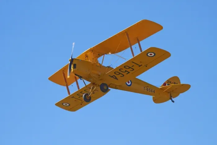 Framed Print : De Havilland DH 82A Tiger Moth Biplane