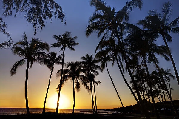 Hawian Islands; USA; Kauai; Sunset on the Westside of Maui