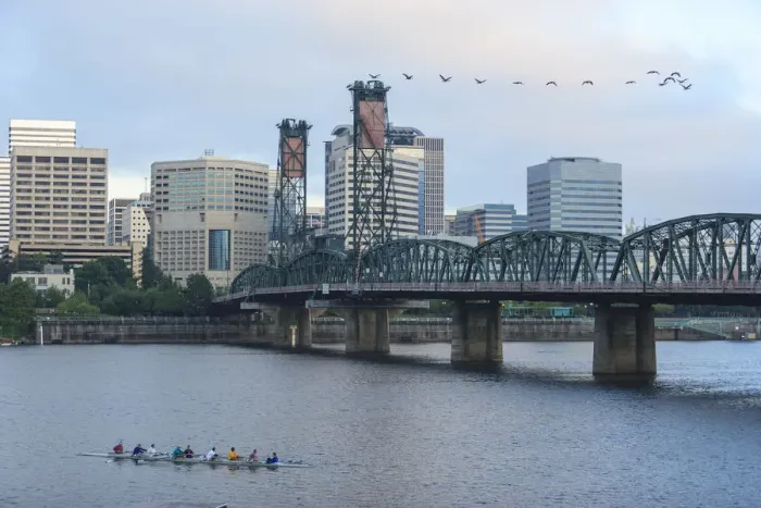 Framed Print : Hawthorne Bridge, Willamette River, southeast of downtown Portland, Oregon, USA