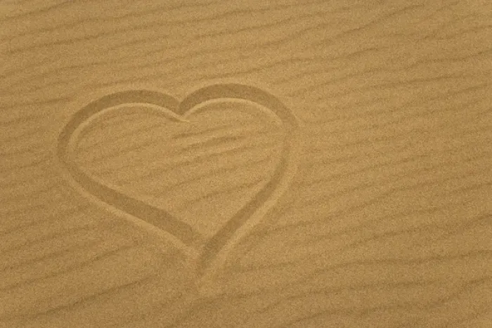 Framed Print : Heart outline drawn in sand. Credit as: Don Paulson / Jaynes Gallery / DanitaDelimont Framed Print : Heart outline drawn in sand. Credit as: Don Paulson / Jaynes Gallery / DanitaDelimont