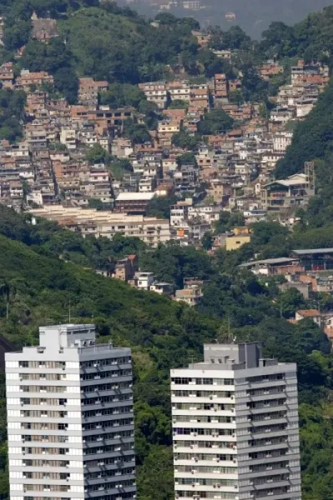 Framed Print : Hillside favela in Rio de Janeiro, Brazil Framed Print : Hillside favela in Rio de Janeiro, Brazil