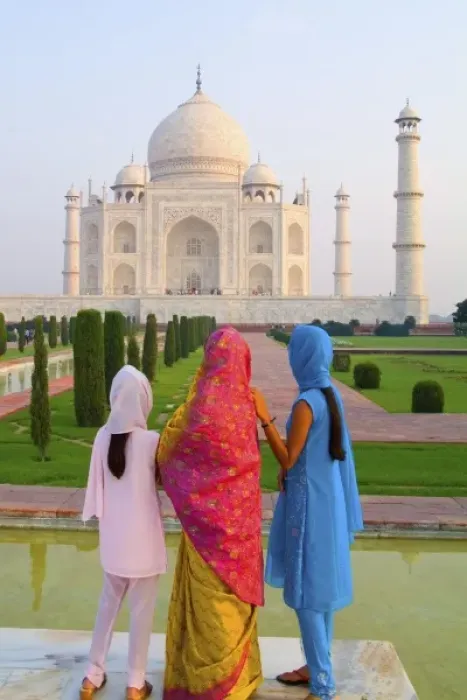 Framed Print : Hindu women with colorful veils in the quiet peaceful Taj Mahal one of the wonders Framed Print : Hindu women with colorful veils in the quiet peaceful Taj Mahal one of the wonders