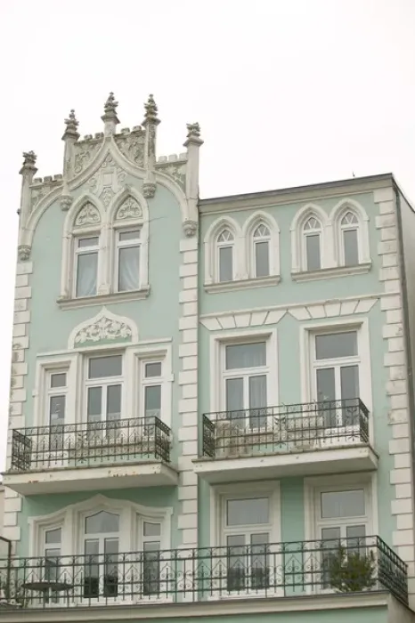 Framed Print : historic building