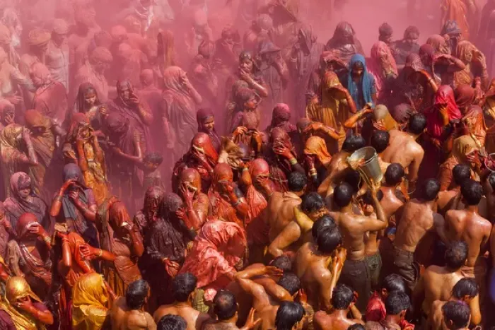 Framed Print : Holi festival at a temple, Mathura, Uttar Pradesh, India Framed Print : Holi festival at a temple, Mathura, Uttar Pradesh, India