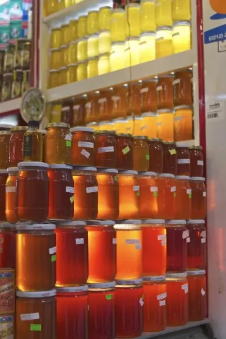 Framed Print : Honey jars in the fish market in Beyoglu, Istanbul, Turkey Framed Print : Honey jars in the fish market in Beyoglu, Istanbul, Turkey