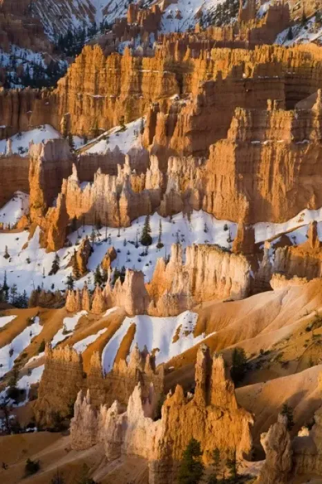 Framed Print : Hoodoos at Sunrise Point in Bryce Canyon National Park in Utah