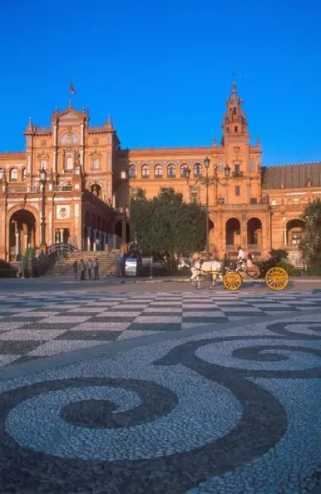 Framed Print : Horse drawn carriage in the Plaza de Espana in Seville, Spain