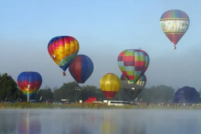 Framed Print : Hot air balloons, Balloons over Waikato Festival, Lake Rotoroa, Hamilton, Waikato