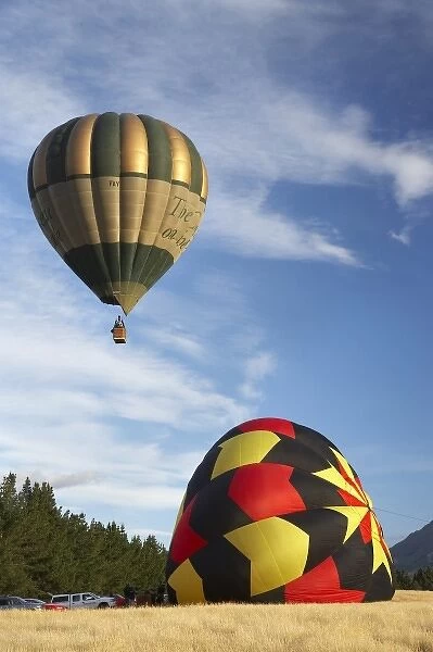 Hot Air Balloons near Wanaka, South Island, New Zealand