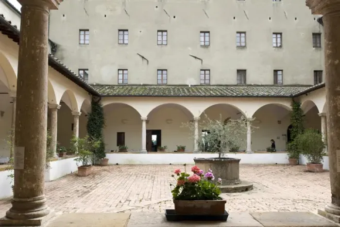 Framed Print : Hotel Relais Il Chiostro, Franciscan monastery with a cloister, Pienza, UNESCO World Framed Print : Hotel Relais Il Chiostro, Franciscan monastery with a cloister, Pienza, UNESCO World