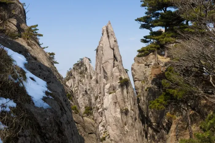 Framed Print : Huang Shan landscape, China