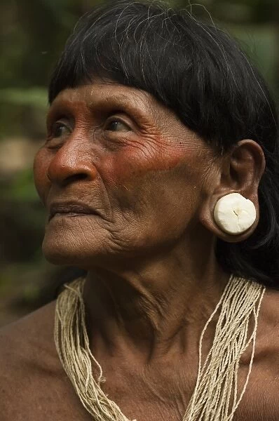 Huaorani Indian woman, Dabe Baiwa, with achiote face paint. Gabaro Community. Yasuni National Park