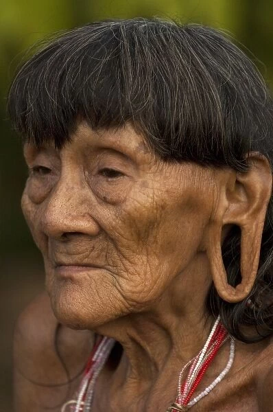 Huaorani Indian woman - Konta aAnamaronko. Gabaro Community. Yasuni National Park