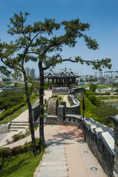 Framed Print : Huge stone walls around the Unesco world heritage sight the fortress of Suwon, South Framed Print : Huge stone walls around the Unesco world heritage sight the fortress of Suwon, South