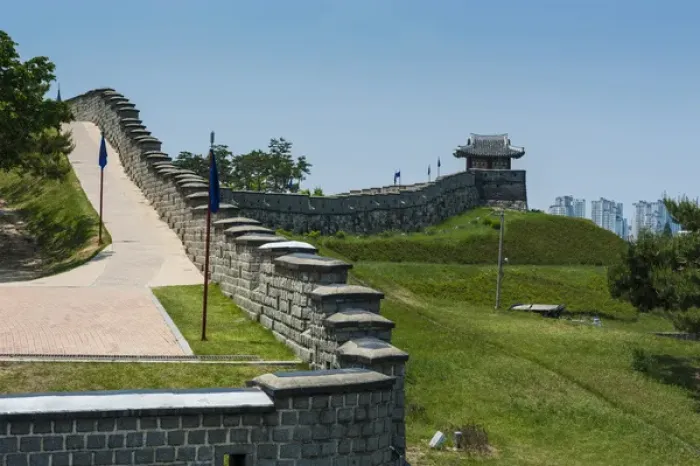 Framed Print : Huge stone walls around the Unesco world heritage sight the fortress of Suwon, South Framed Print : Huge stone walls around the Unesco world heritage sight the fortress of Suwon, South