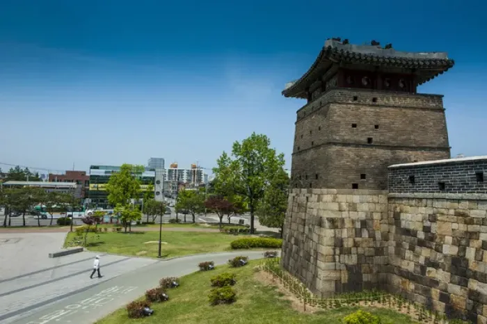 Framed Print : Huge stone walls around the Unesco world heritage sight the fortress of Suwon, South