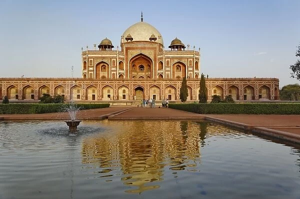 Humayuns Tomb, a complex of Mughal architecture built as Mughal Emperor Humayuns tomb