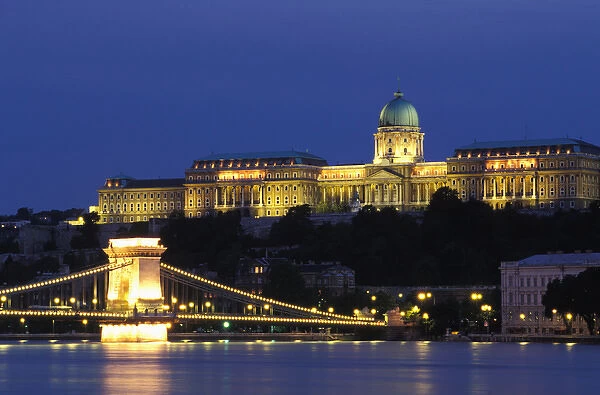 Hungary, Budapest, Buda Castle Palace and Chain Bridge