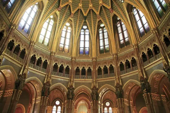Framed Print : Hungary, Budapest, Parliament Building, Interior view of Dome