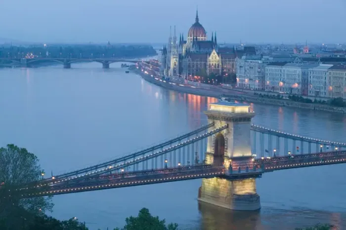 Framed Print : HUNGARY-Budapest: Szechenyi (Chain) Bridge, Parliament & Danube River from Castle Hill Framed Print : HUNGARY-Budapest: Szechenyi (Chain) Bridge, Parliament & Danube River from Castle Hill