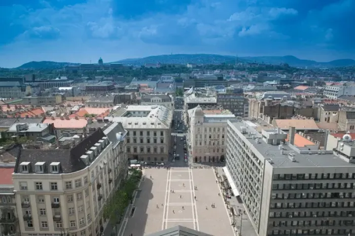 Framed Print : HUNGARY-Budapest: Szent Istvan ter (Square) from St. Stephens Basilica