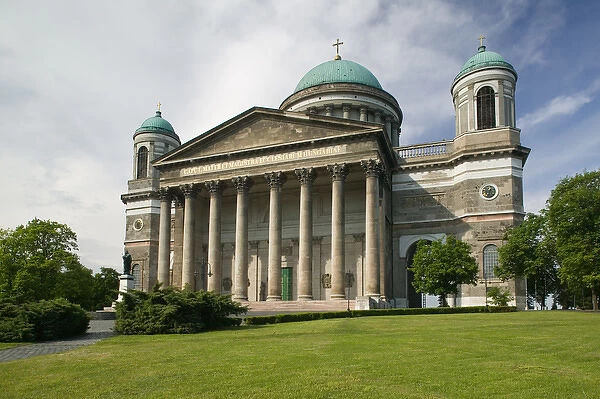 HUNGARY-DANUBE BEND-Estergom: Estergom Basilica (b. 1856) - Morning