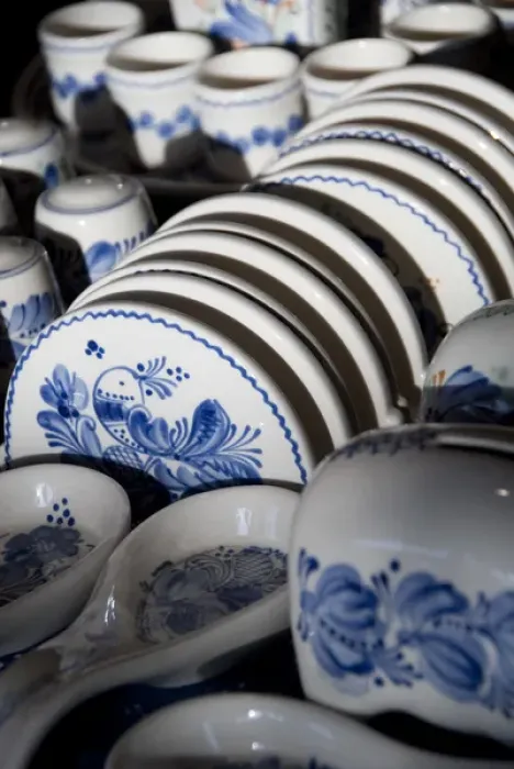 Framed Print : Hungary, Kalocsa. Typical Hungarian souvenirs. Blue & white hand painted pottery