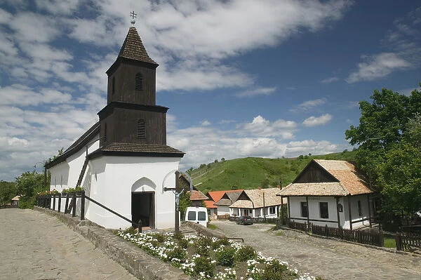 HUNGARY-Northern Uplands  /  Cserhat Hills-Holloko: Hungarys most beautiful Village  /  Unesco