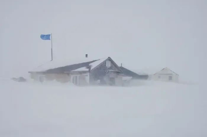 Framed Print : hunter and trapper cabin on Herschel Island during a snowstorm, off the Mackenzie River delta Framed Print : hunter and trapper cabin on Herschel Island during a snowstorm, off the Mackenzie River delta