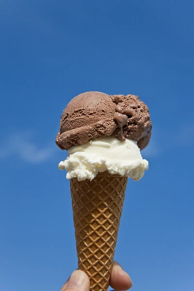 Ice cream cone, chocolate & vanilla, Sicily, Italy