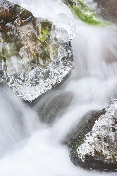 Ice storm, Wahkenna Falls, Columbia River Gorge, Oregon