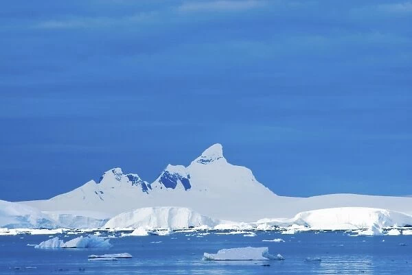 iceberg along the western Antarctic peninsula, Antarctica, Southern Ocean