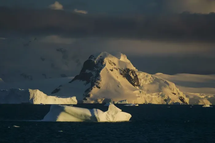 Framed Print : Icebergs, Antarctica