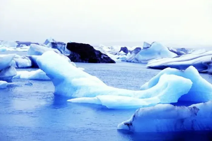 Framed Print : Icebergs at Jokulsarlon Lagoon Breidamerkurjokull in Southern Iceland Framed Print : Icebergs at Jokulsarlon Lagoon Breidamerkurjokull in Southern Iceland