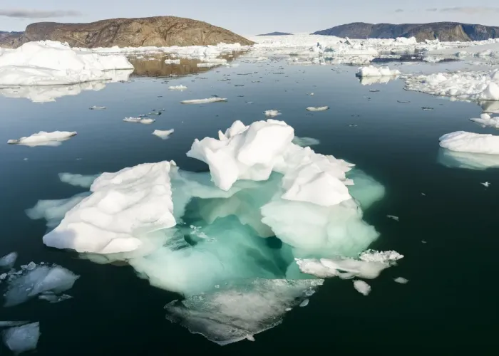 Framed Print : Icebergs in the Uummannaq fjord system, northwest Greenland, Denmark. Store Gletscher Framed Print : Icebergs in the Uummannaq fjord system, northwest Greenland, Denmark. Store Gletscher