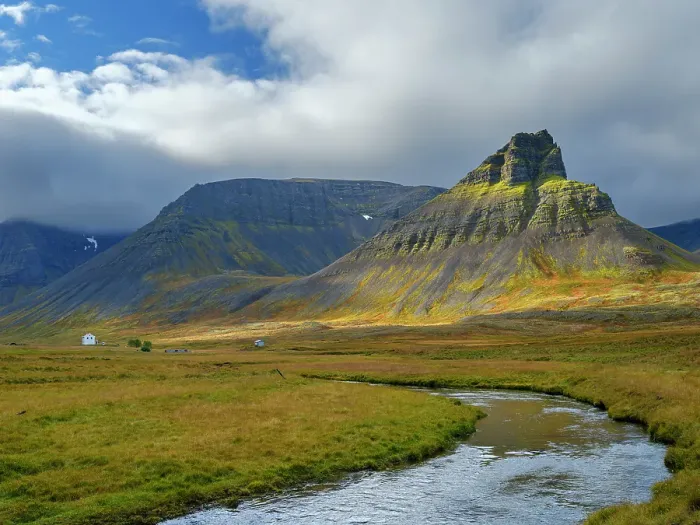 Framed Print : Iceland. Keldudalur and Gjalpardalur in Dyrafjordur during autumn