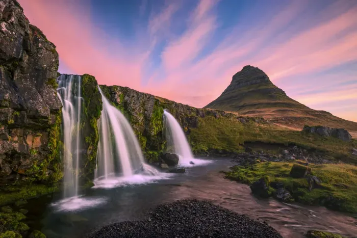 Framed Print : Iceland, Kirkjufellsfoss. Waterfall at sunrise Framed Print : Iceland, Kirkjufellsfoss. Waterfall at sunrise