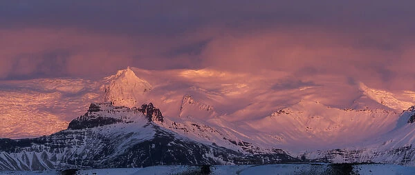 Iceland. Landscape of glacier at sunset. Credit as: Bill Young  /  Jaynes Gallery  /  DanitaDelimont