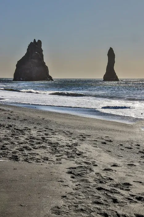 Framed Print : Iceland, Vik. Reynisfjara black sand beach Framed Print : Iceland, Vik. Reynisfjara black sand beach