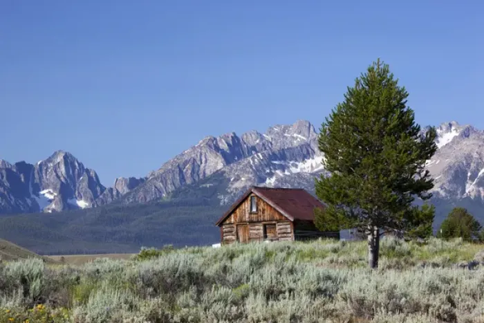 Framed Print : ID, Sawtooth National Recreation Area, Old Barn and the Sawtooth Range Framed Print : ID, Sawtooth National Recreation Area, Old Barn and the Sawtooth Range