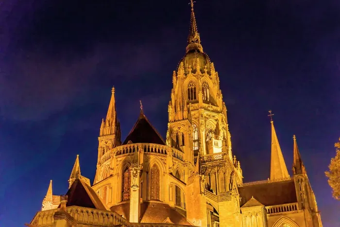 Framed Print : Illuminated, Bayeux Cathedral, Bayeux, Normandy, France. Catholic church consecrated by King William the Conqueror in 1077 Framed Print : Illuminated, Bayeux Cathedral, Bayeux, Normandy, France. Catholic church consecrated by King William the Conqueror in 1077