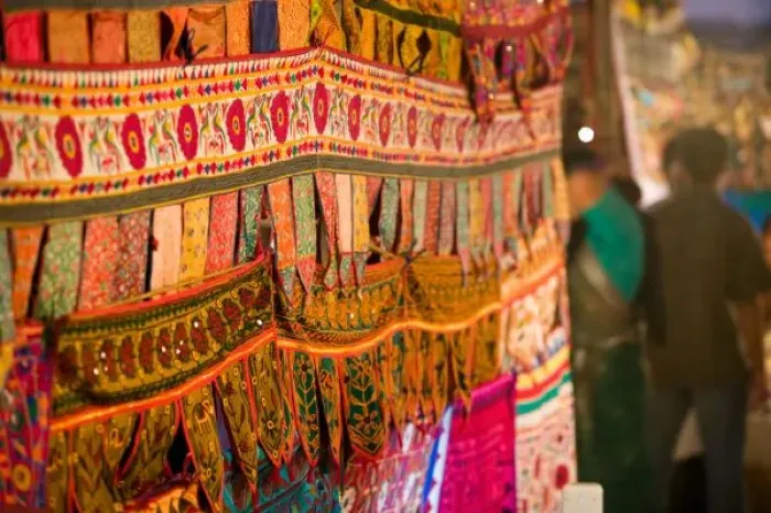 Framed Print : INDIA, Goa, Baga: Saturday Evening Market (NR) Framed Print : INDIA, Goa, Baga: Saturday Evening Market (NR)
